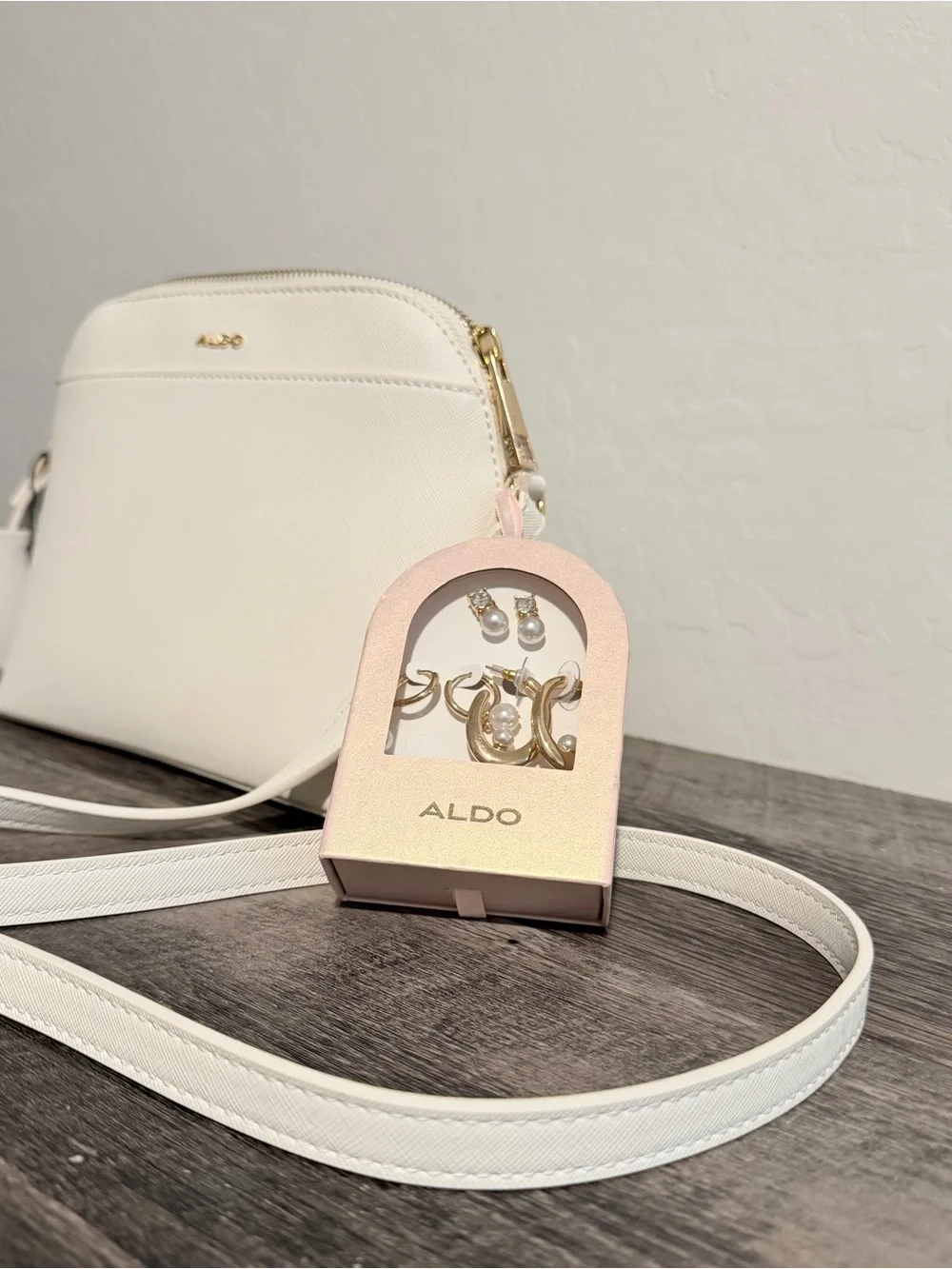 Aldo Cream White Crossbody Bag with Gold Hardware